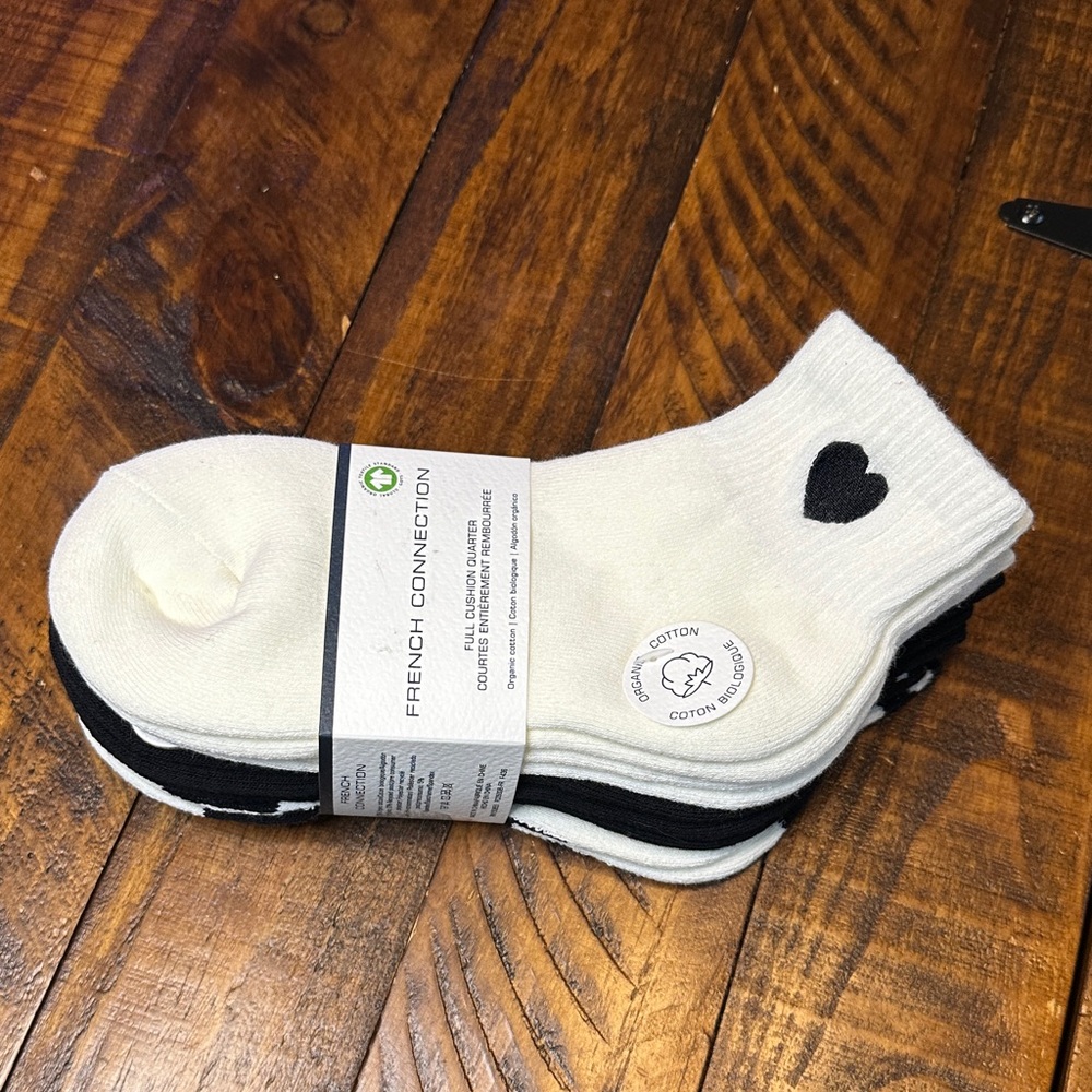 NWT French Connection Black & White Heart Ankle Socks 5-Pack WM SZ 4-10